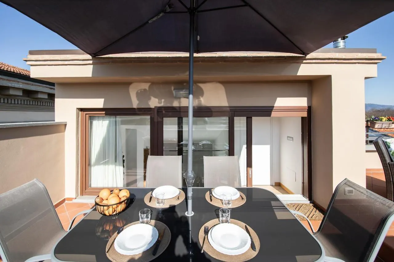 Apartment Rooftop Delight With Terrace Lucca