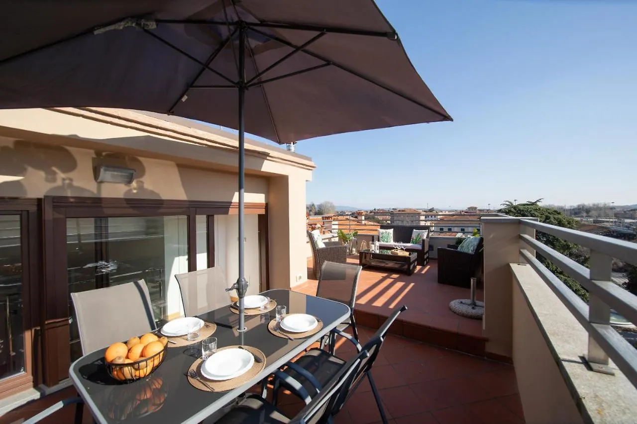 Rooftop Delight With Terrace Lucca Italy