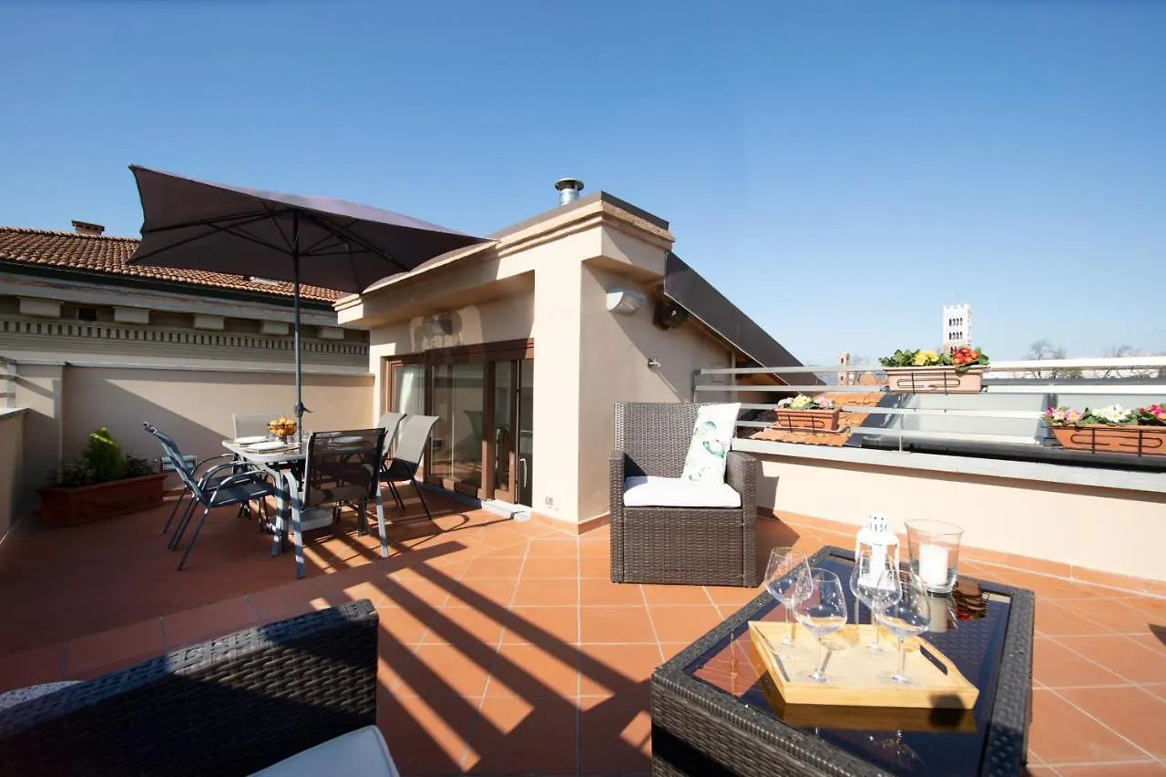 Rooftop Delight With Terrace Lucca