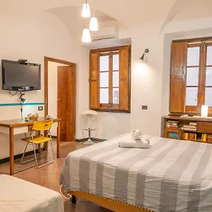 Lovingenoa Old Stone Apartment Genoa