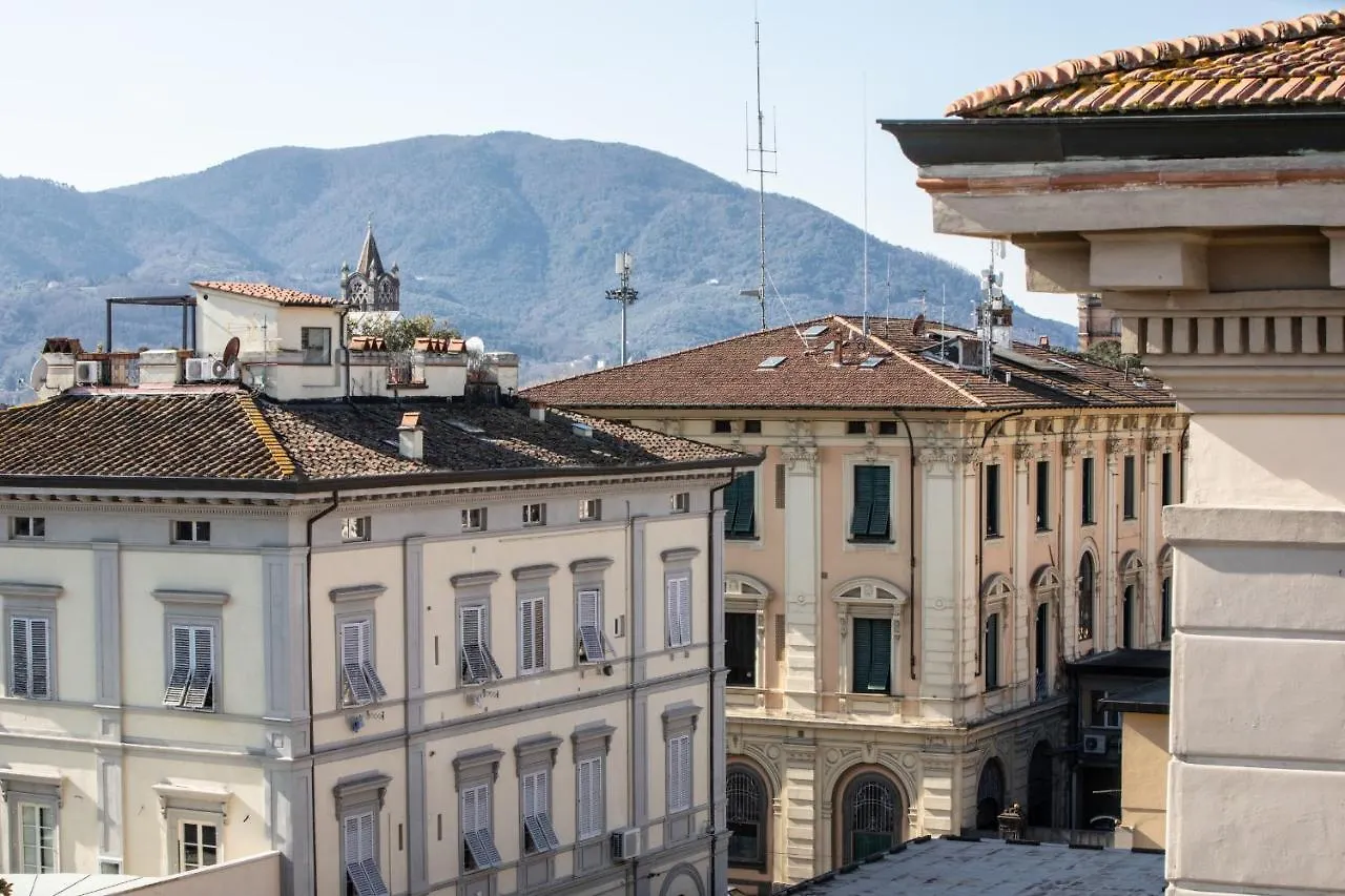 Rooftop Delight With Terrace Lucca